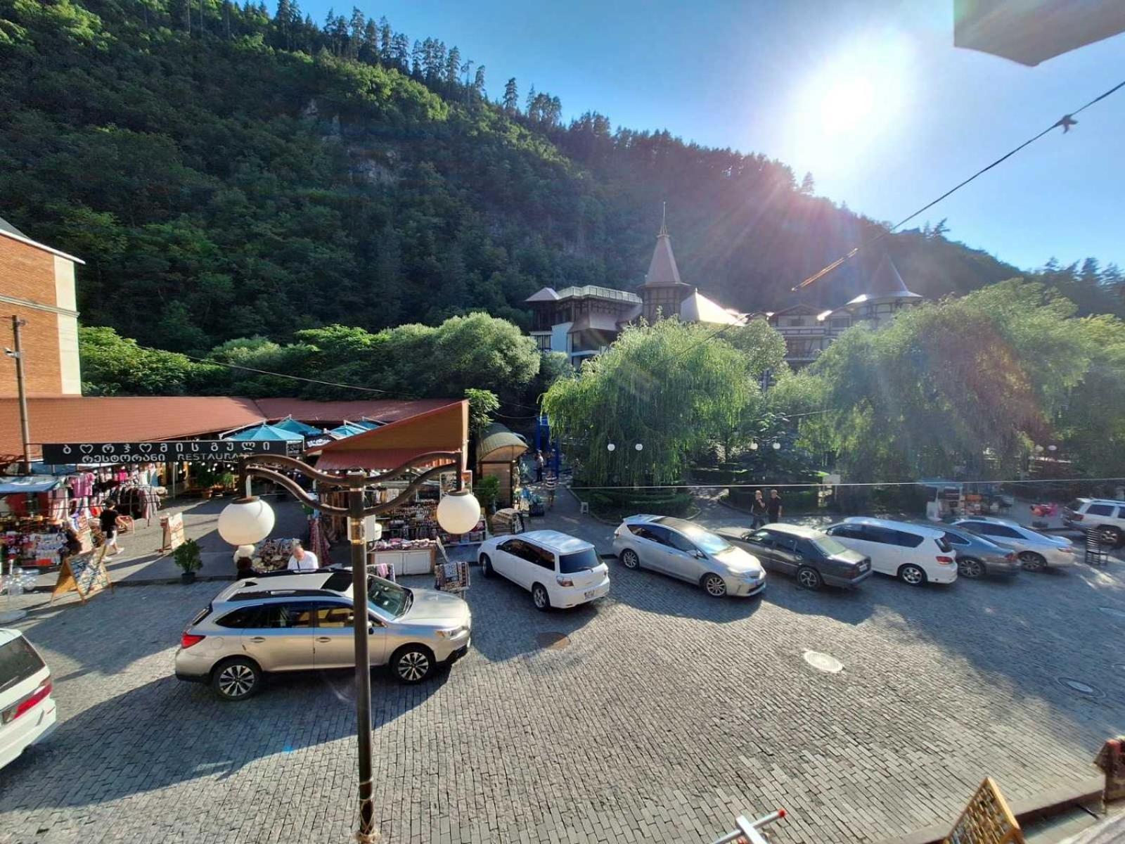 Alongside Park Borjomi Hotel Luaran gambar